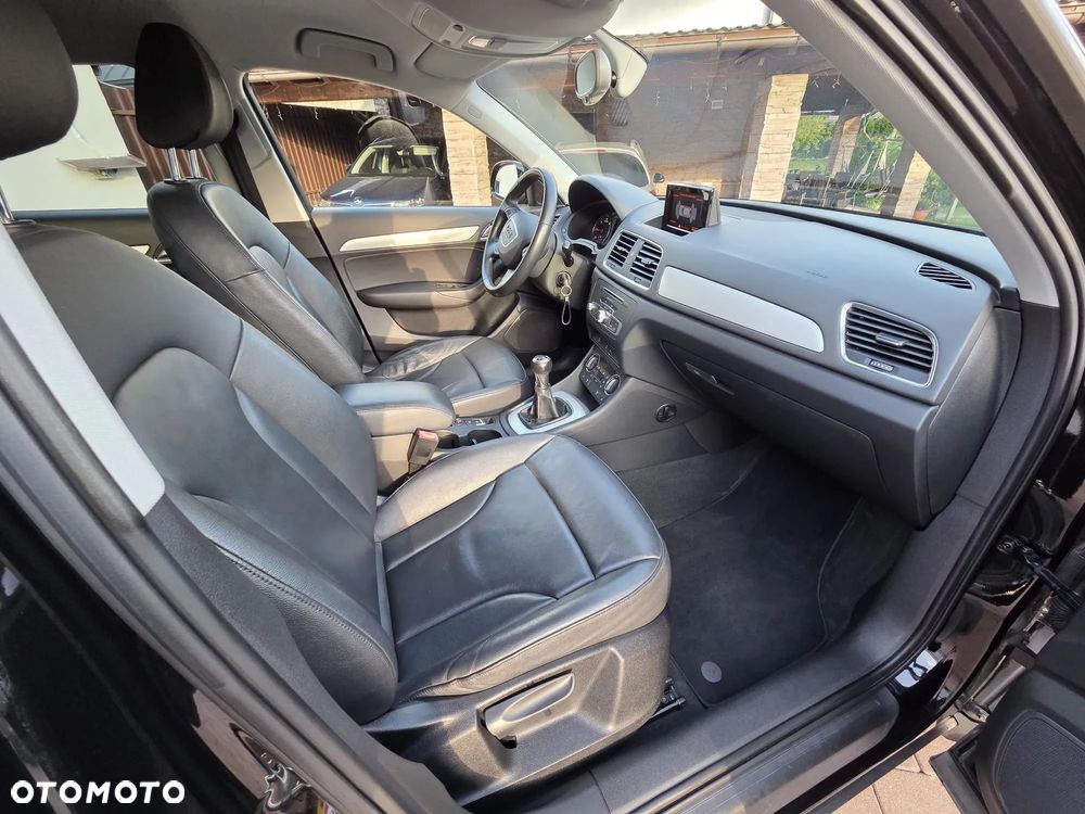 Audi Q3 2.0 TDI Design - 24