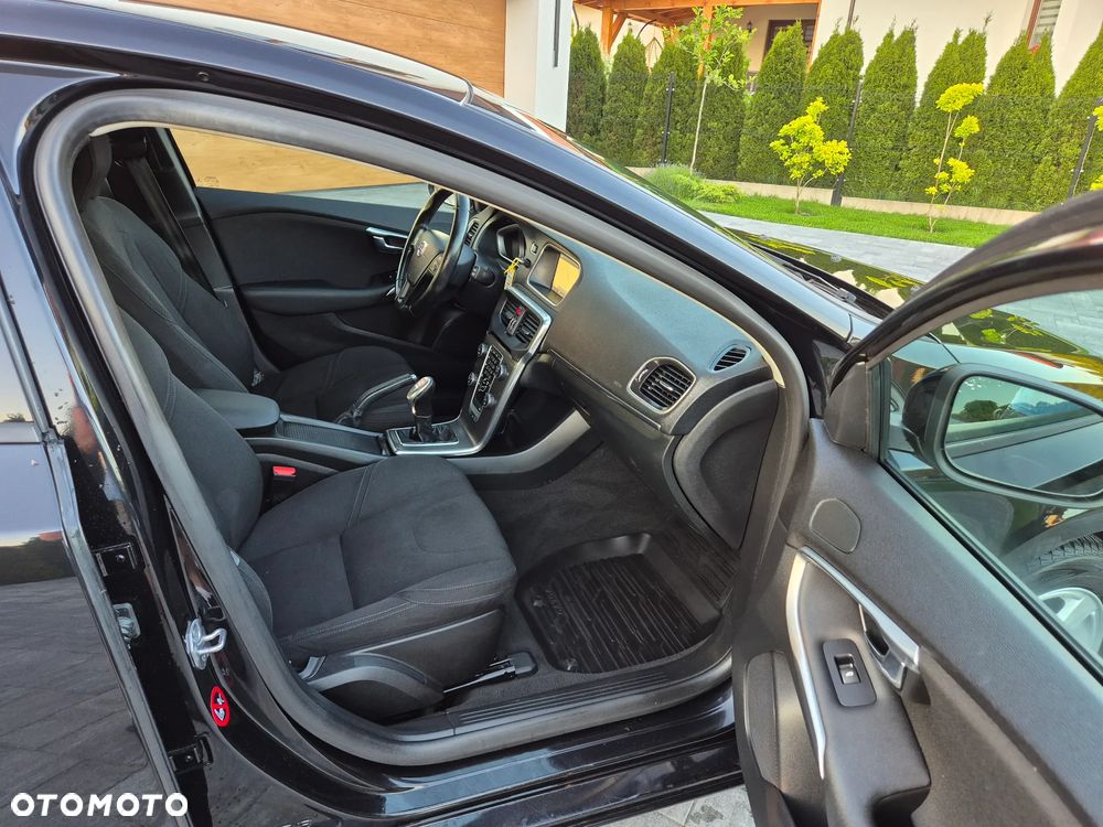 Volvo V40 T2 Kinetic - 11