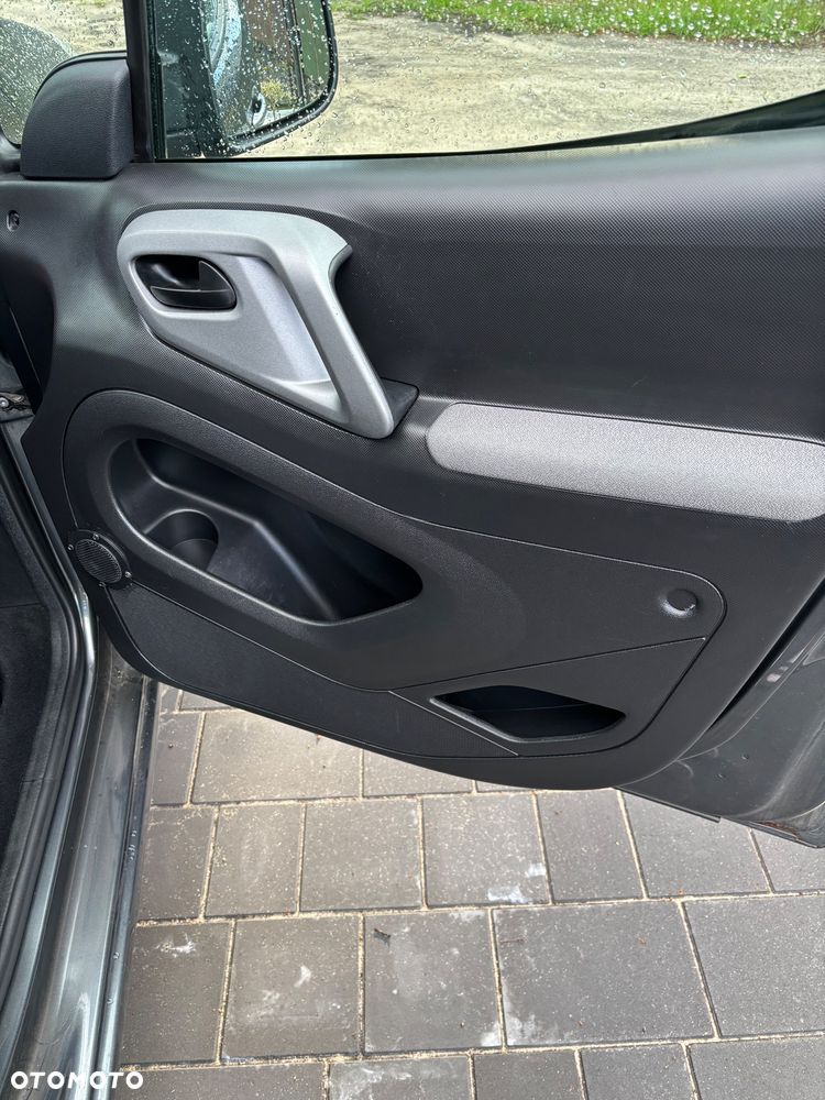 Citroën Berlingo 1.6 BlueHDi XTR - 12