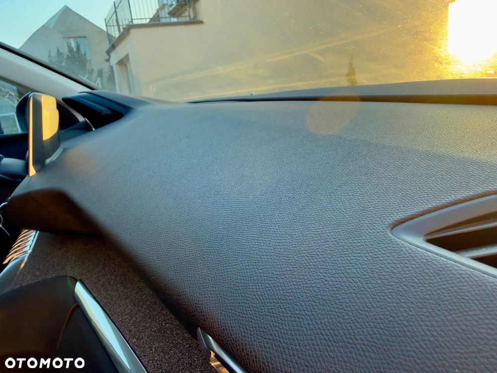 Peugeot 5008 BlueHDi 120 Allure - 23