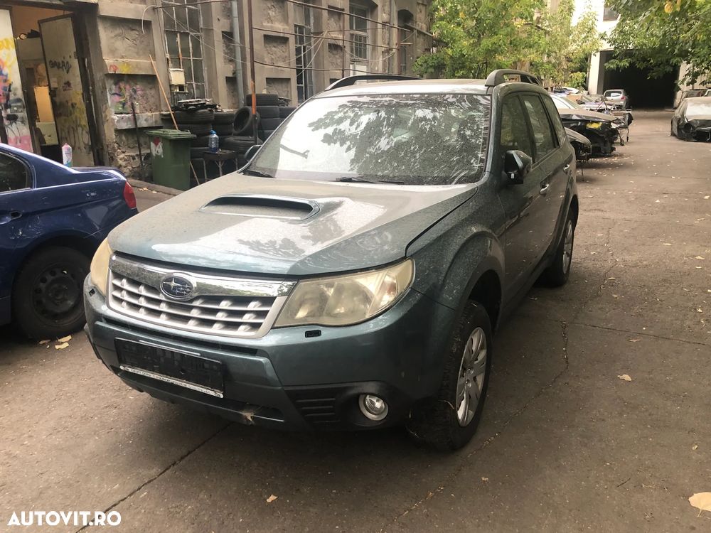Dezmembrez Subaru Forester 2010 gri verzui 2.0 diesel - 13