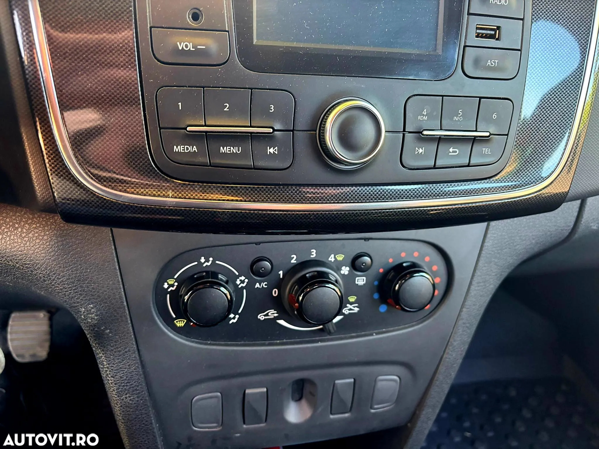 Dacia Logan MCV 0.9 TCe Laureate - 7