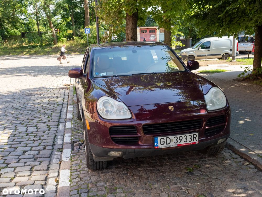 Porsche Cayenne - 5