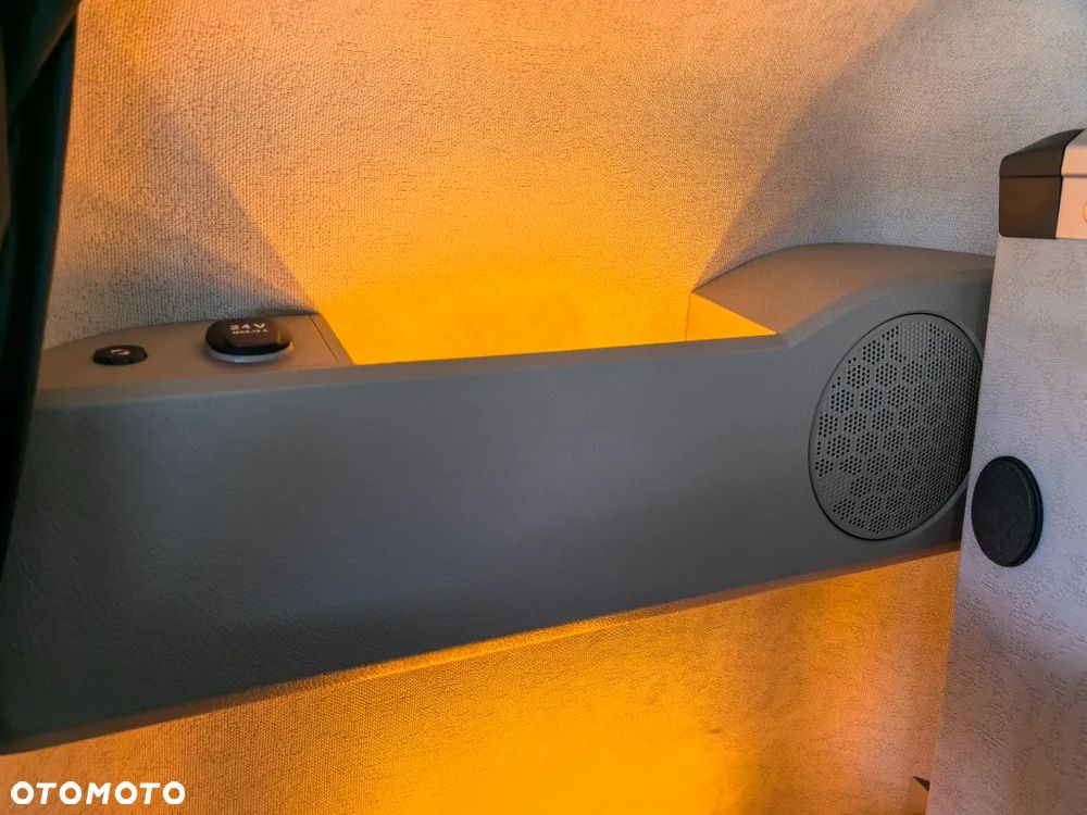 Mercedes-Benz Actros L 1848 LSnRL // Regulowane Siodło // NOWE OPONY // GigaSpace // 2 zbiorniki // Bi-Xenon // - 31