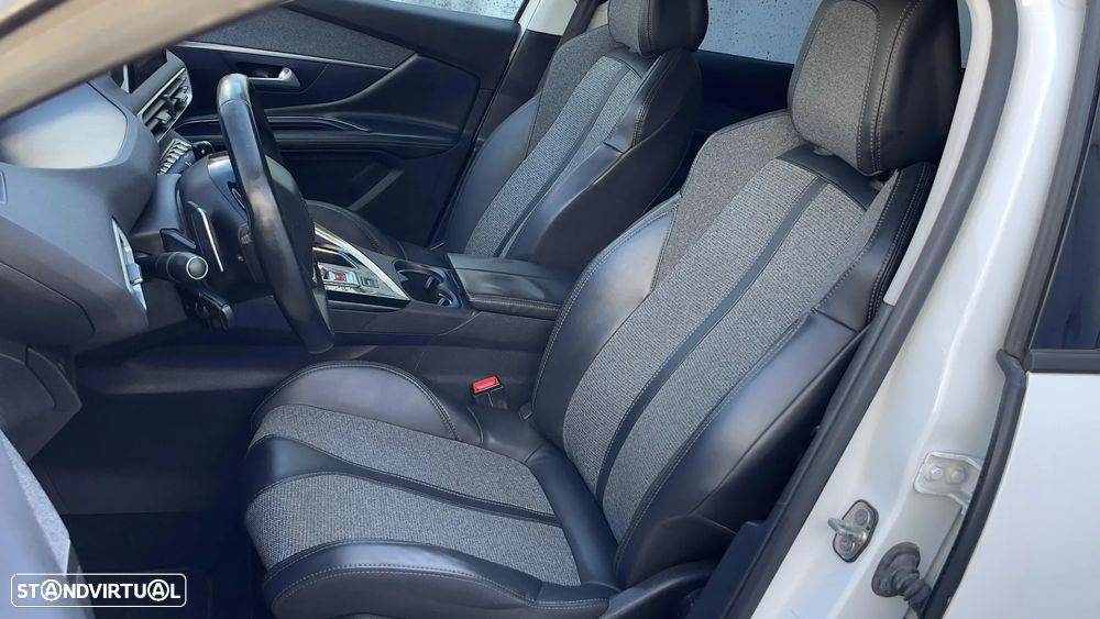 Peugeot 3008 BlueHDi 120 Stop & Start EAT6 Allure - 4