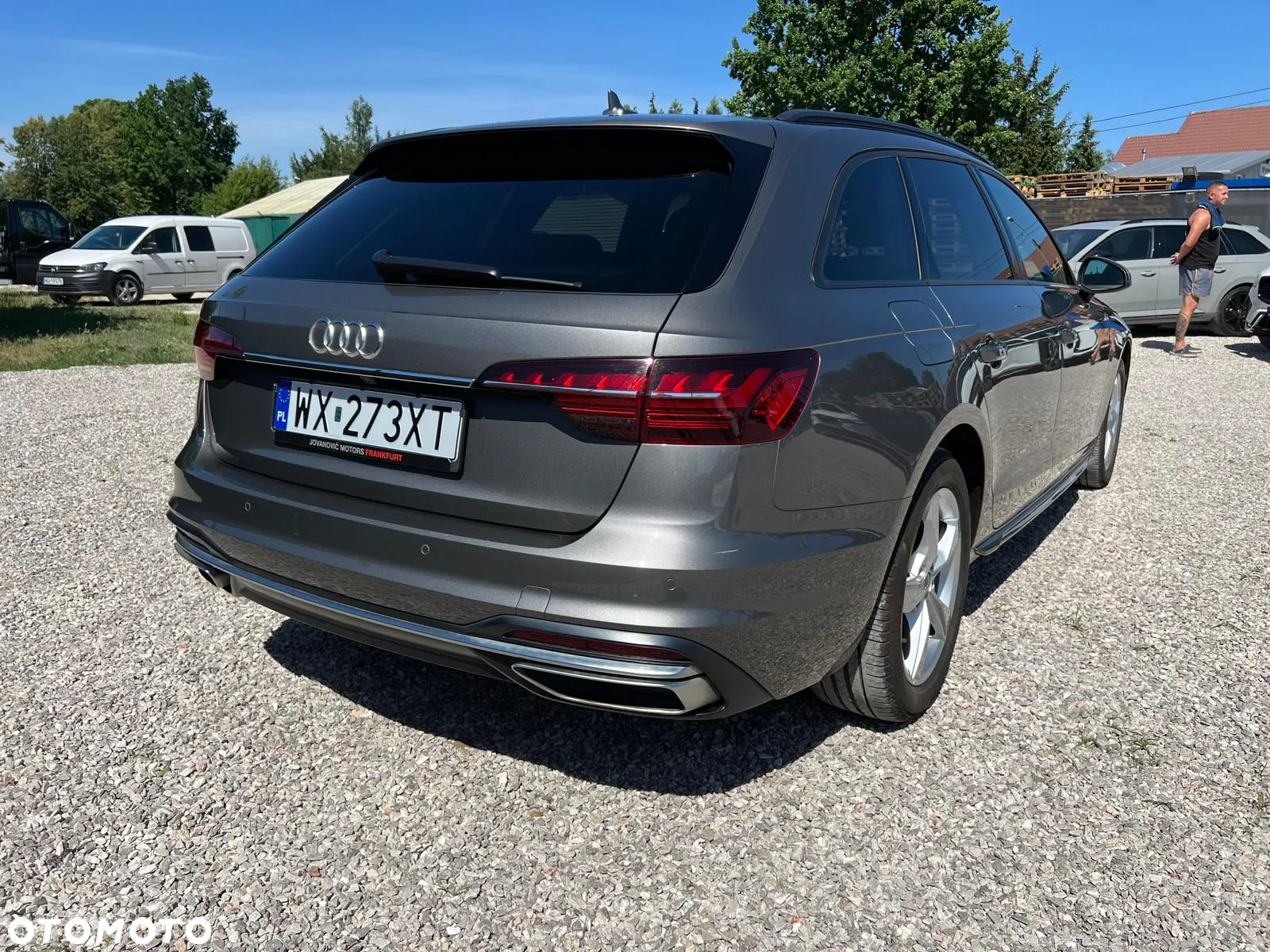 Audi A4 Avant - 10