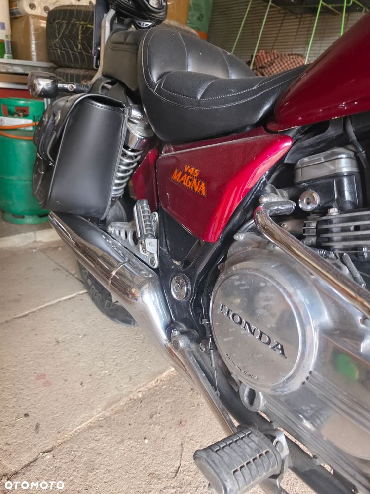 Honda VF - 9