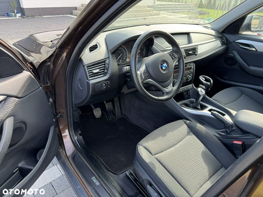 BMW X1 sDrive18d xLine - 15