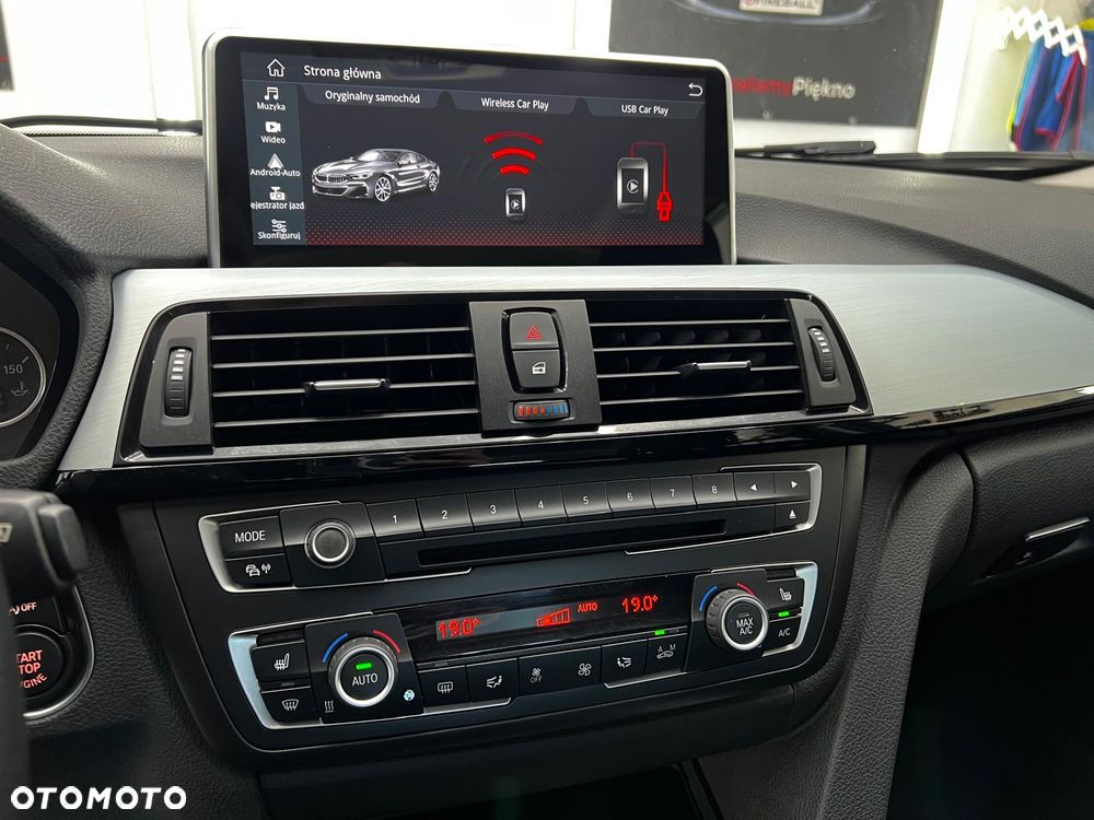 BMW Seria 3 318d DPF Edition Sport - 19
