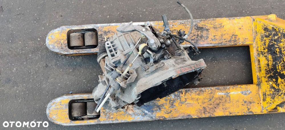 Opel ASTRA 3 H III 1.9 cdti z19DT Manualna skrzynia biegów - 6