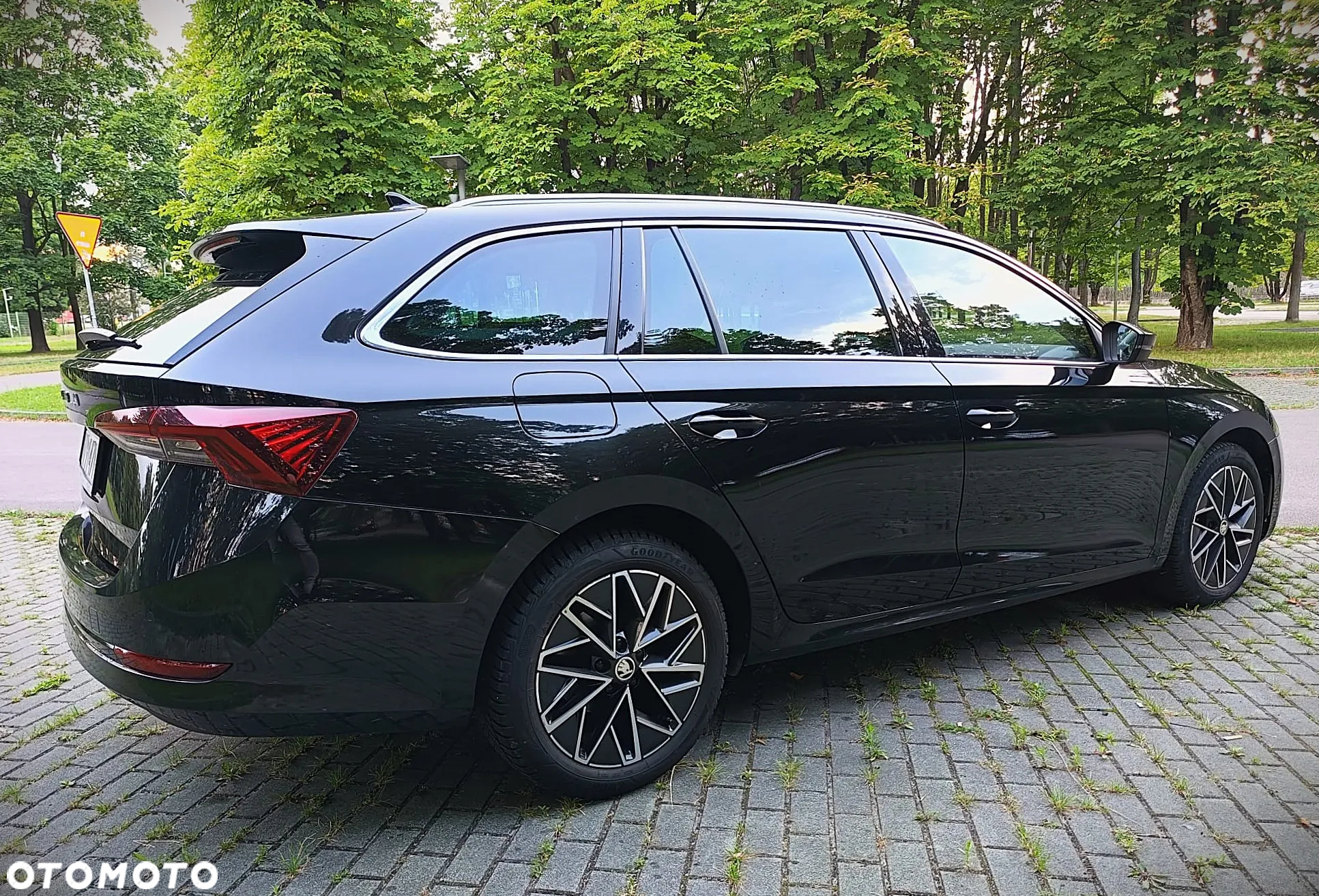 Skoda Octavia 2.0 TDI Style DSG - 10