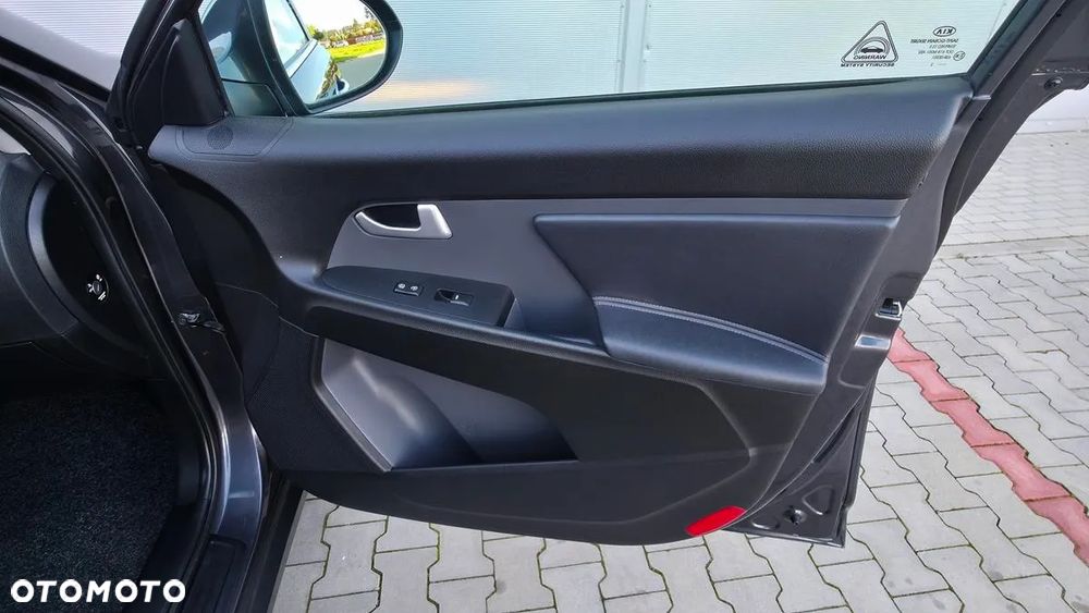 Kia Sportage 1.7 CRDI 2WD Spirit - 31