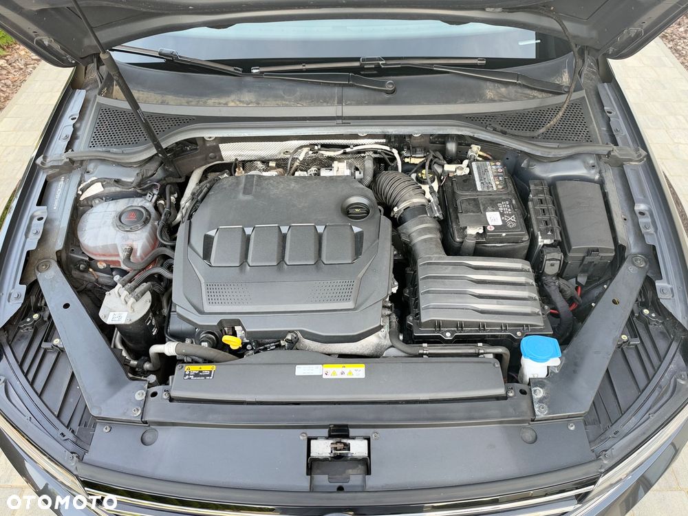 Volkswagen Passat - 37