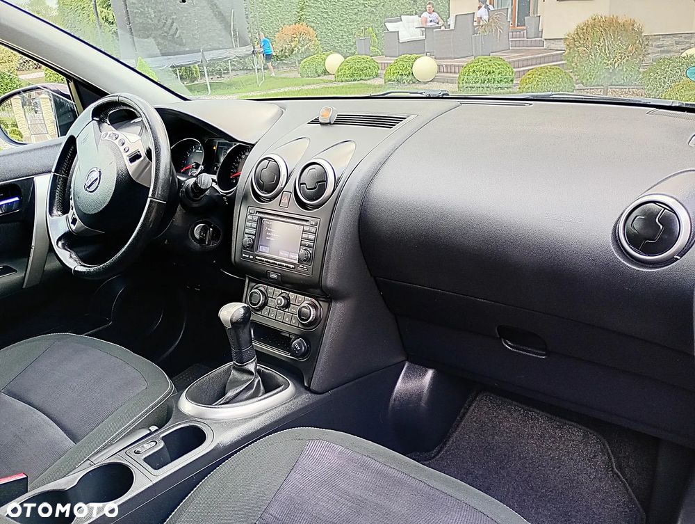 Nissan Qashqai+2 - 21