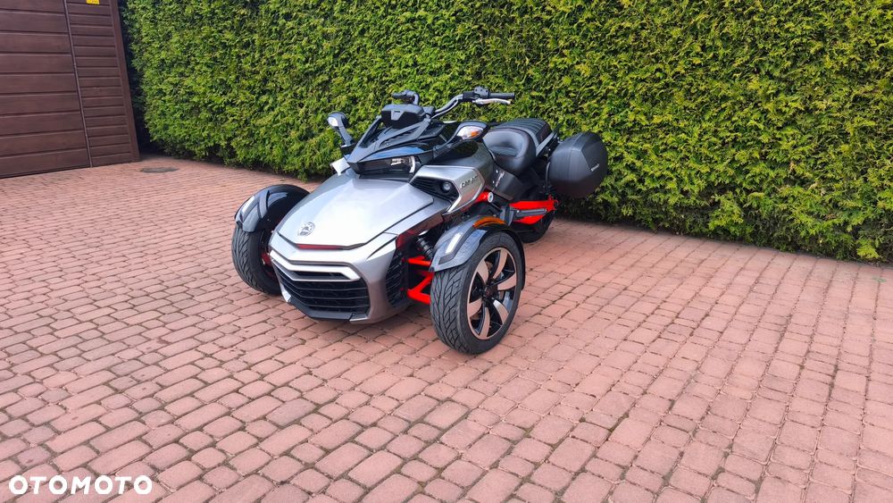 Can-Am Spyder - 6