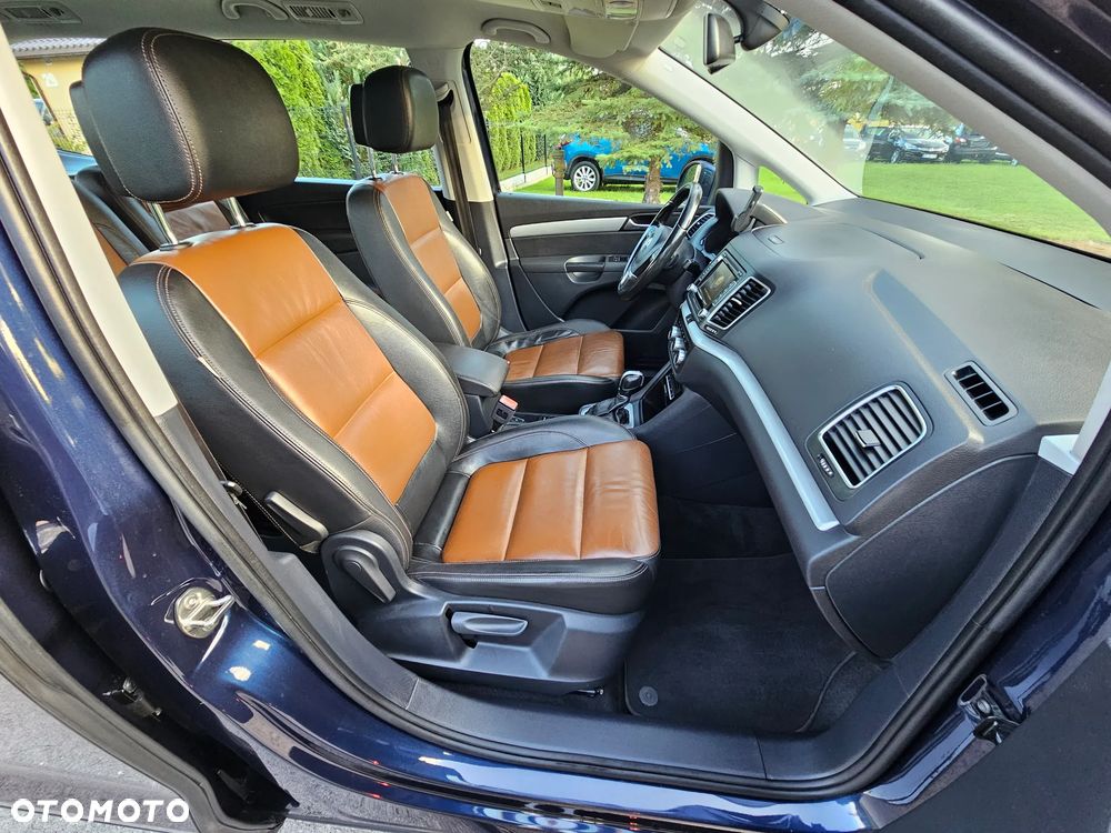 Volkswagen Sharan 2.0 TDI Trendline DSG - 14