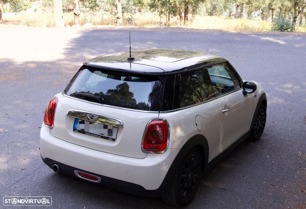 MINI 3 Portas Cooper D - 2