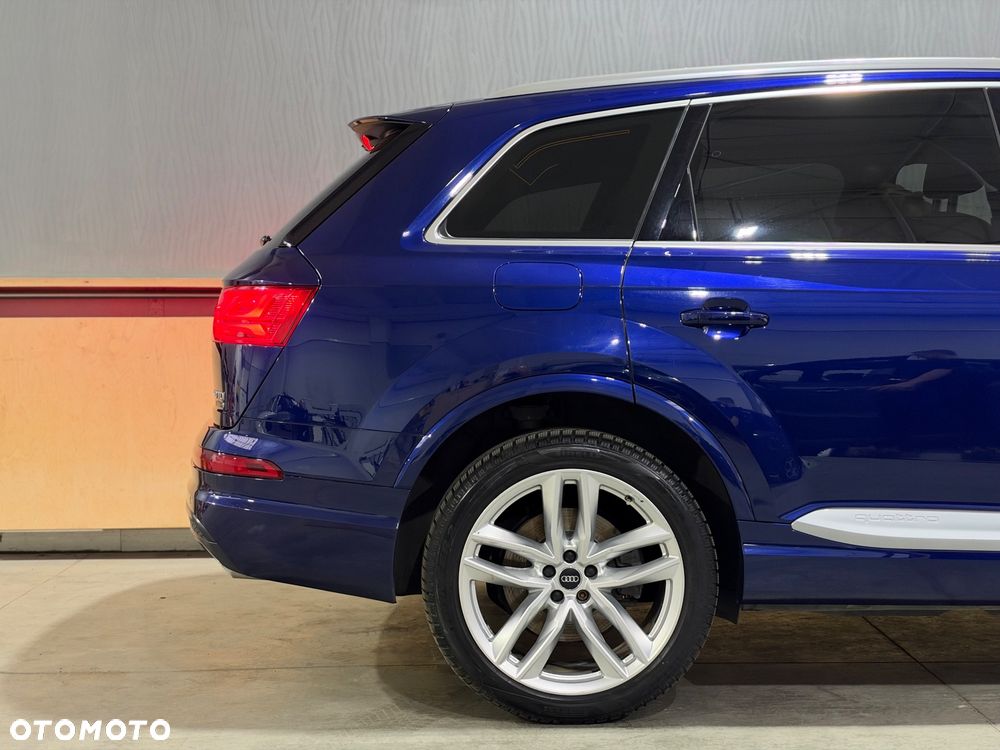 Audi Q7 e-tron 3.0 TDI Quattro Tiptr - 3