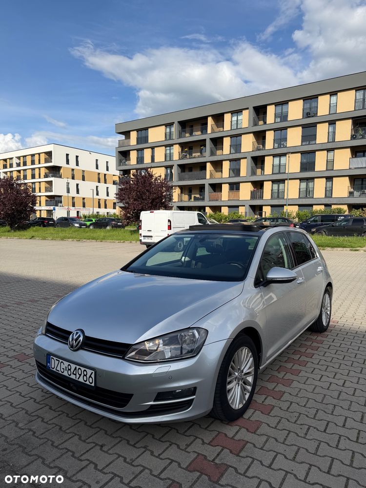 Volkswagen Golf 1.2 TSI BMT Comfortline - 1