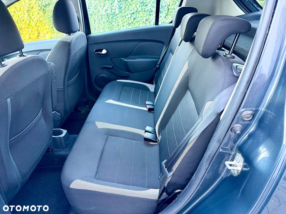 Dacia Sandero Stepway Blue dCi 95 Celebration - 11