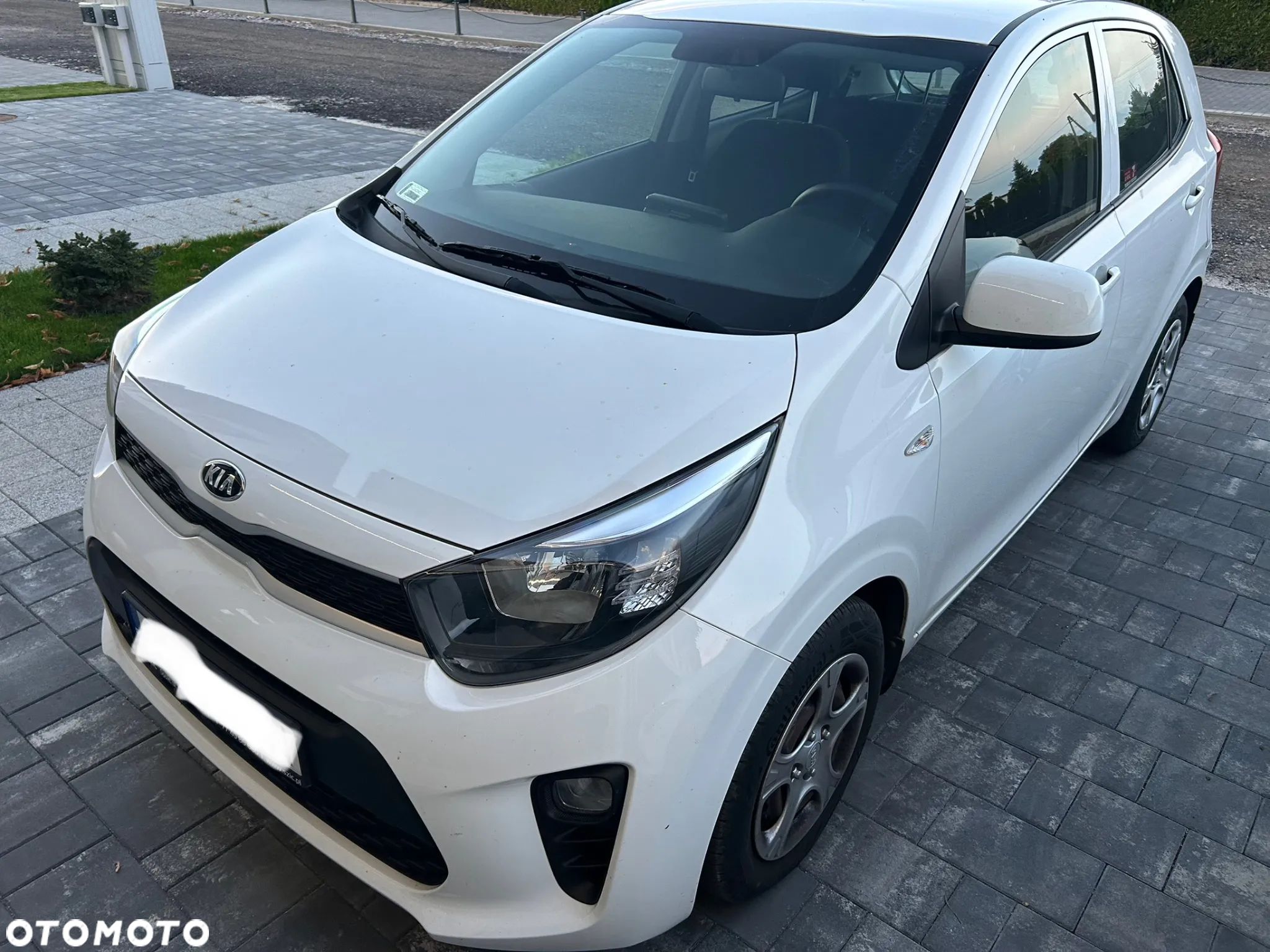 Kia Picanto 1.0 M - 1