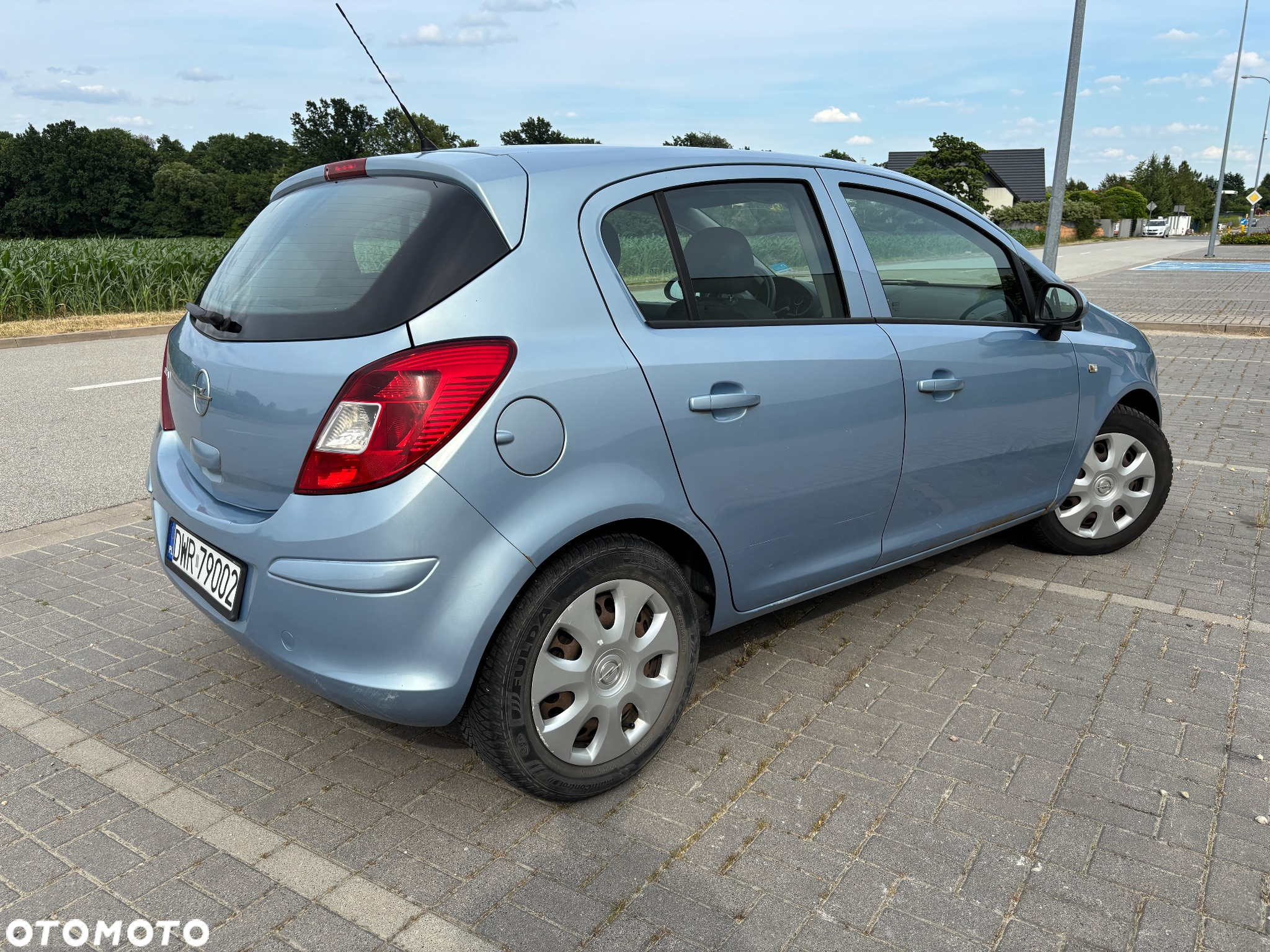 Opel Corsa 1.2 16V Enjoy - 8