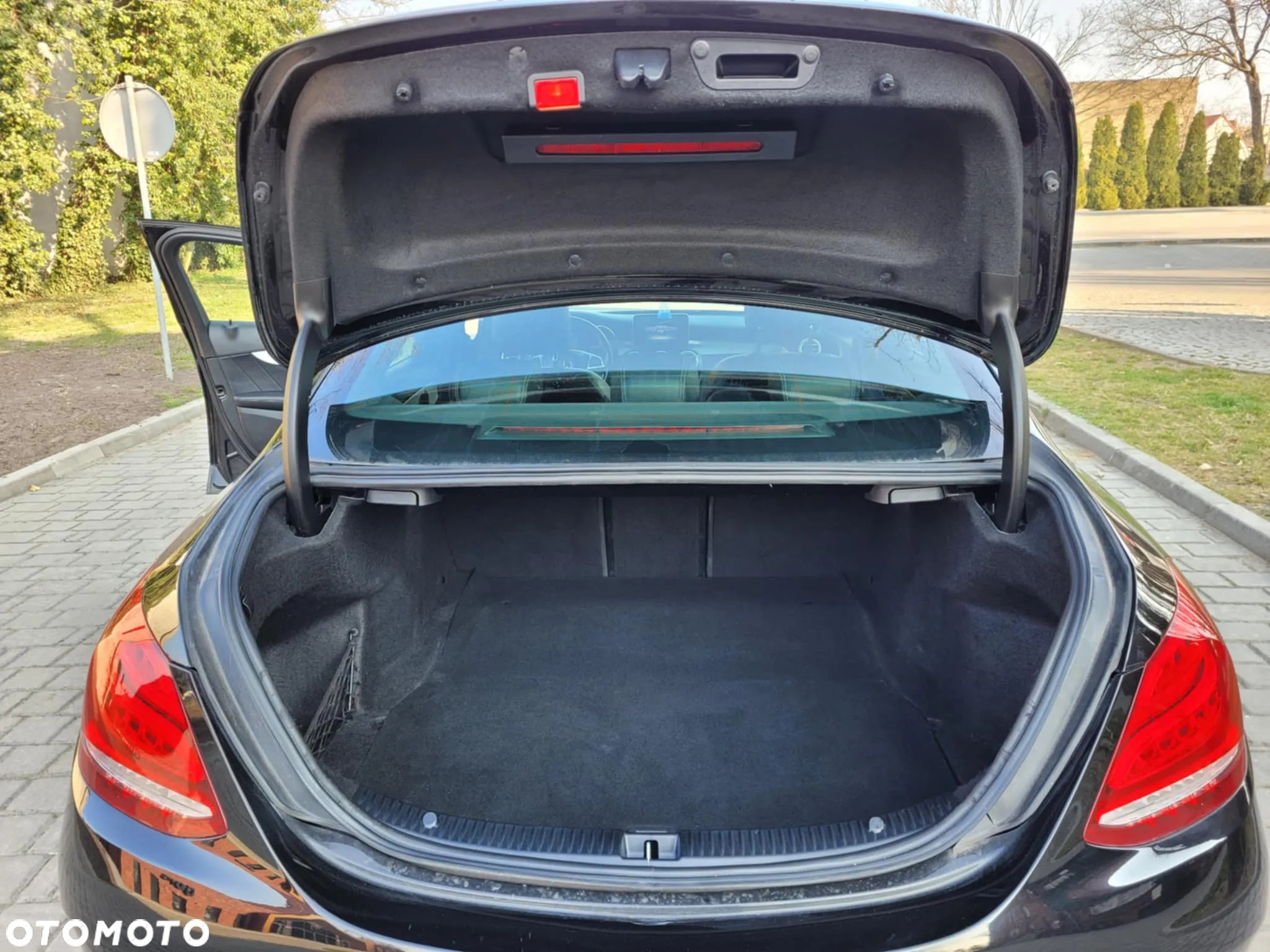 Mercedes-Benz Klasa C 200 (BlueTEC) d T AMG Line - 23