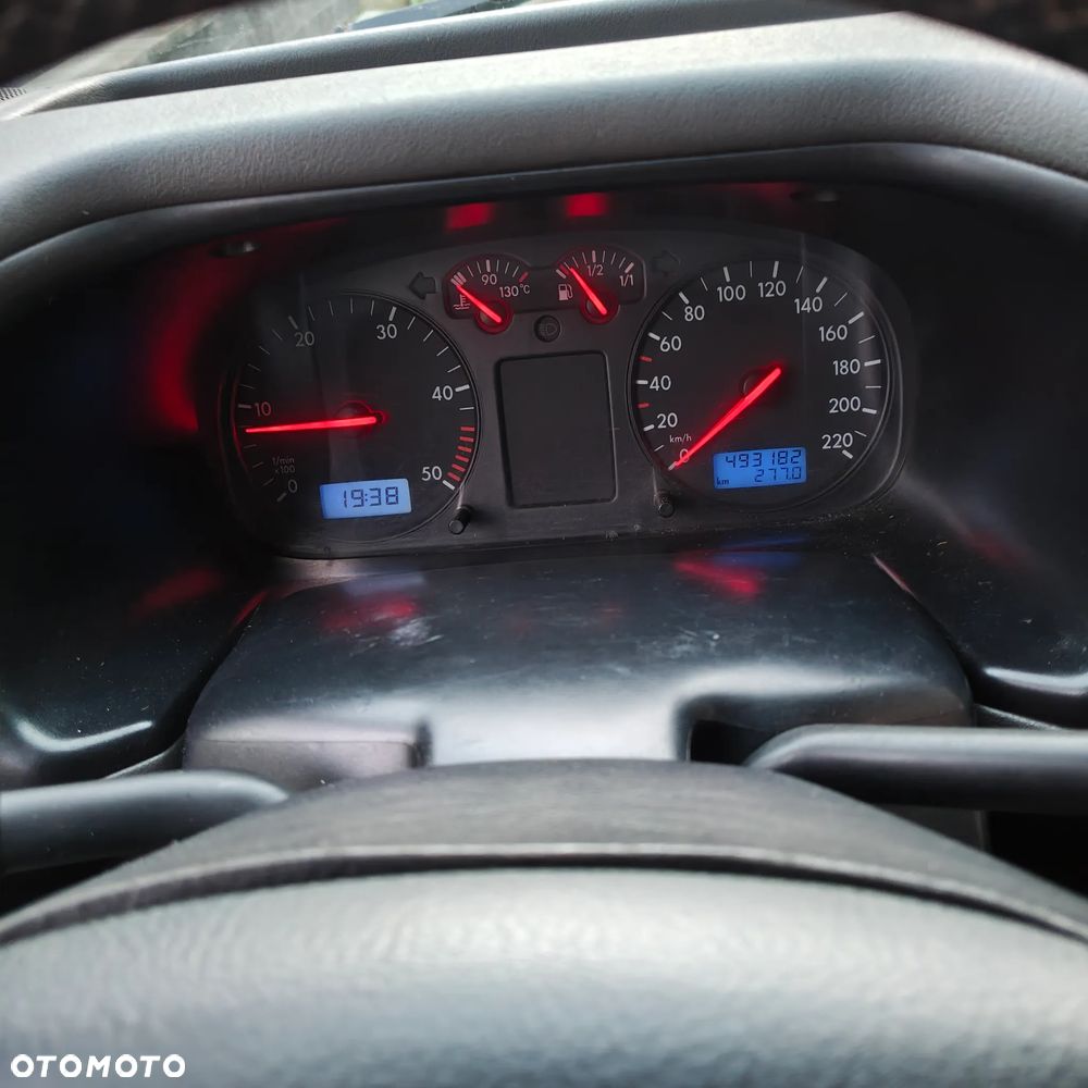 Volkswagen Transporter Standard - 11