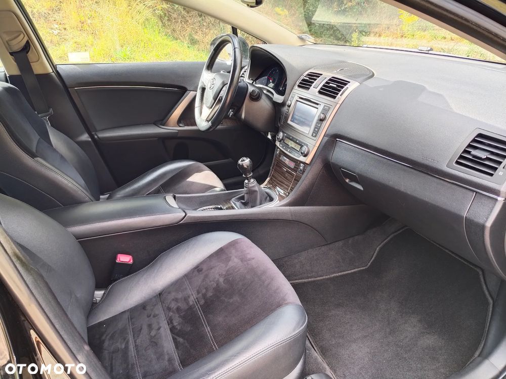 Toyota Avensis 2.0 D-4D Premium - 10