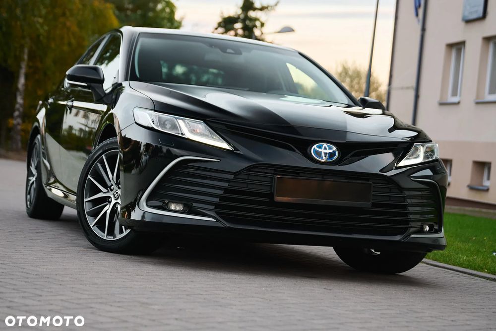 Toyota Camry 2.5 Hybrid Executive CVT - 18