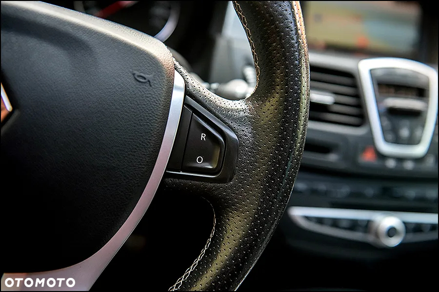 Renault Laguna Grandtour dCi 150 FAP GT - 21