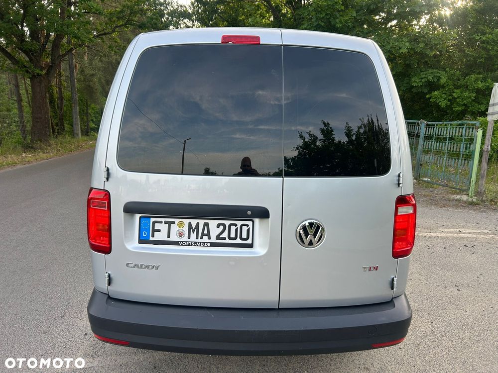 Volkswagen caddy Maxi - 4