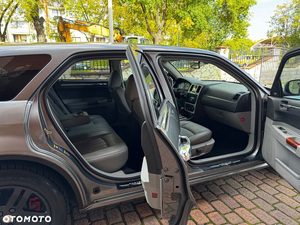 Chrysler 300C 3.0 V6 CRD - 26