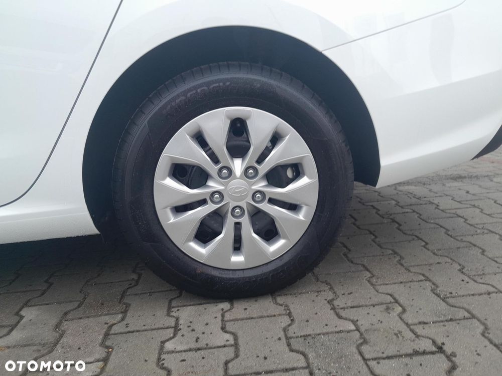 Hyundai i30 1.5 DPI Pure - 23