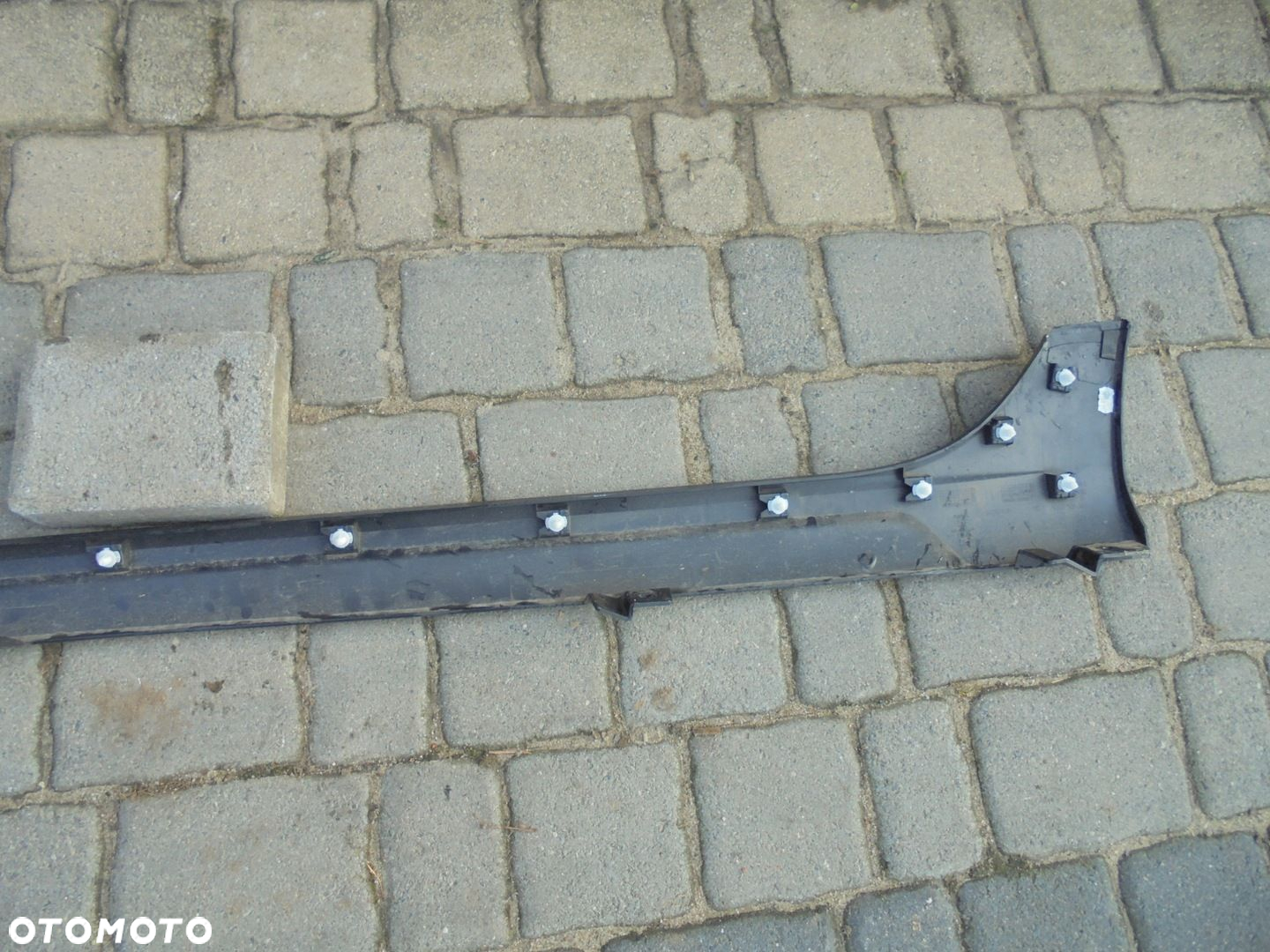 SEAT ARONA 6F9 - listwa progowa prawa - 4