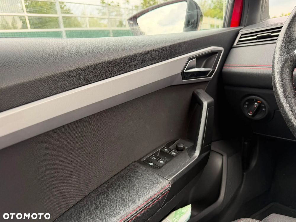 Seat Arona 1.0 Fast Lane FR - 11