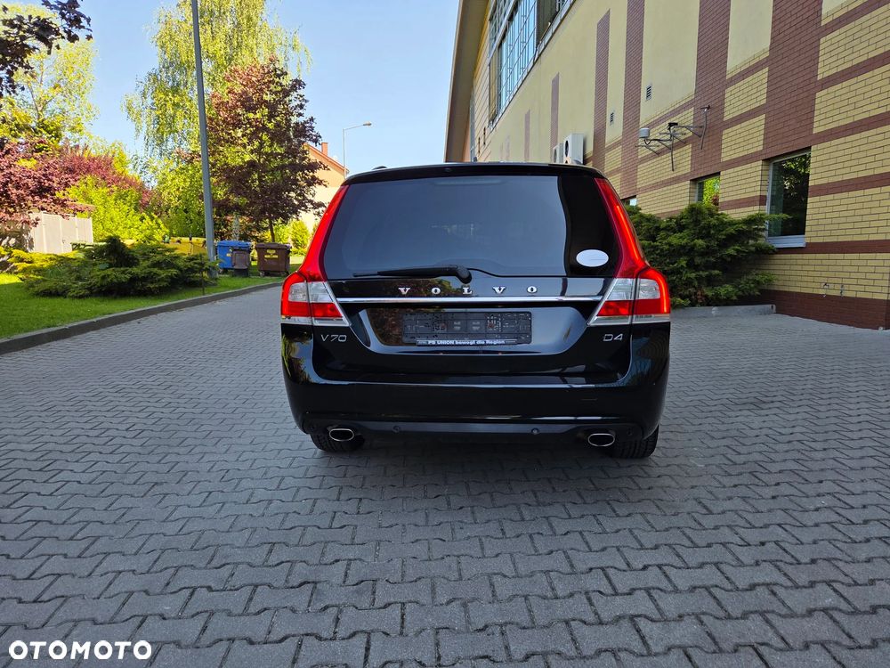 Volvo V70 D4 Geartronic Black Edition - 10
