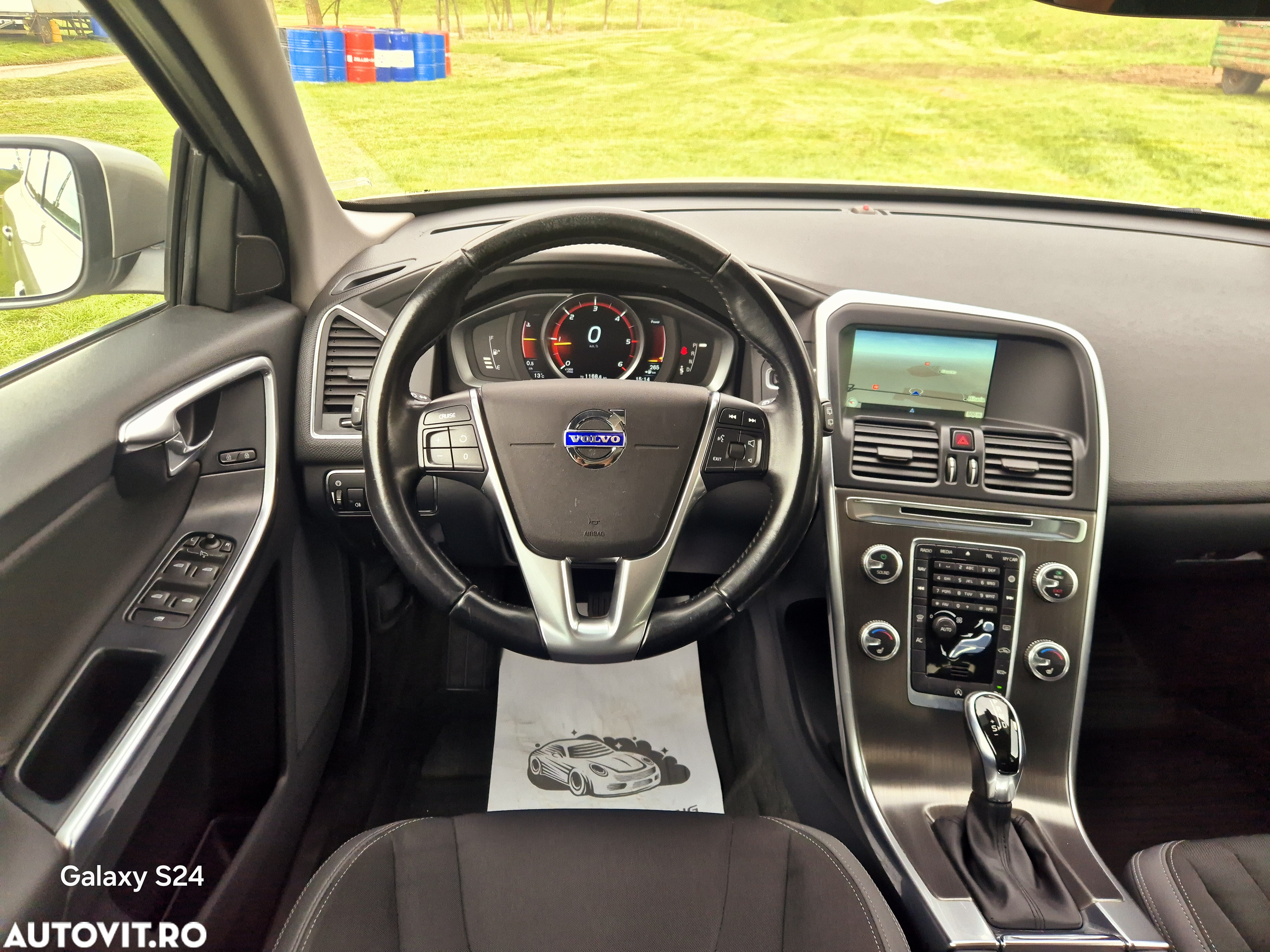 Volvo XC 60 D4 Geartronic Momentum - 16
