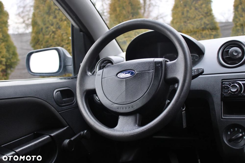 Ford Fiesta 1.3 Style - 22
