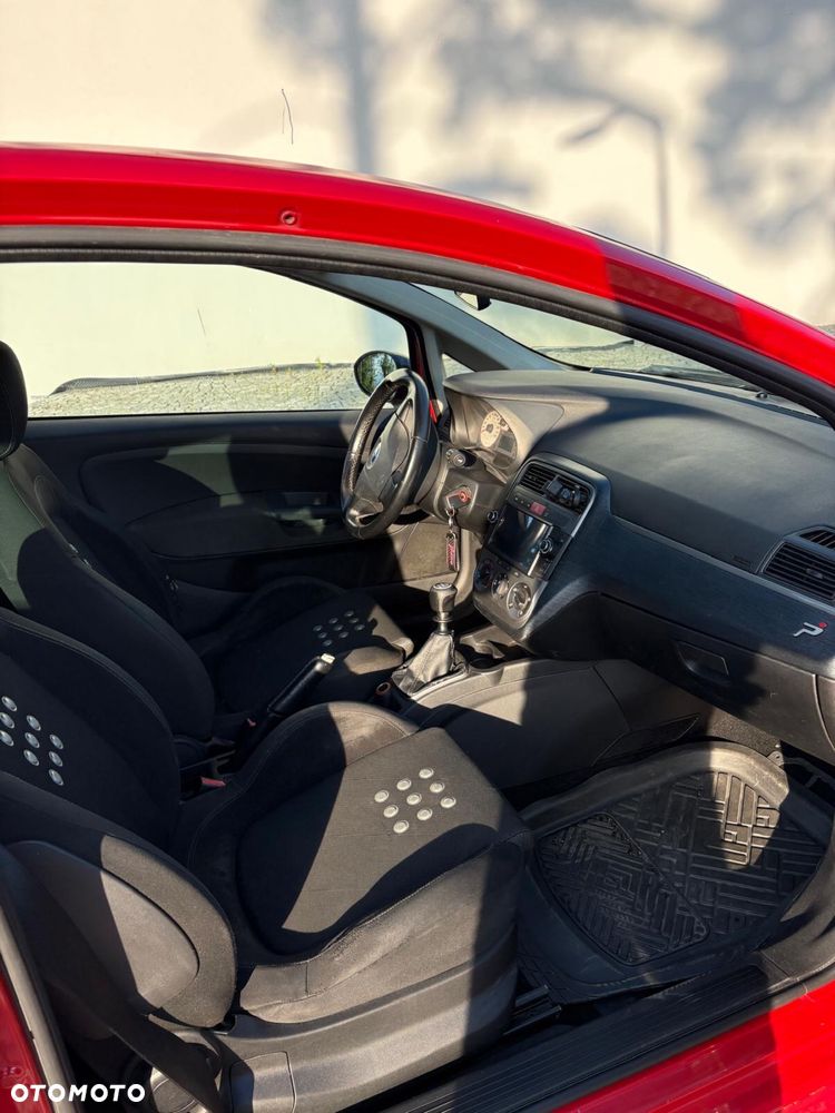 Fiat Grande Punto - 5