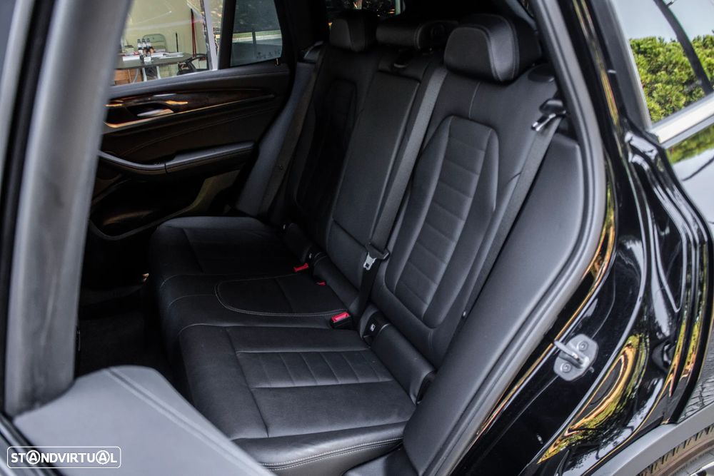 BMW X3 30 e xDrive Line Luxury - 33