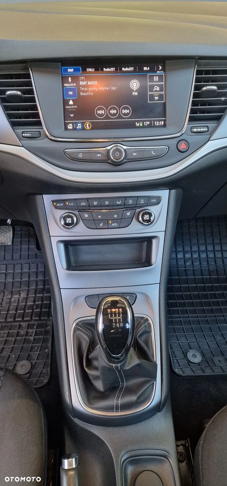Opel Astra 1.2 T Elegance S&S - 10