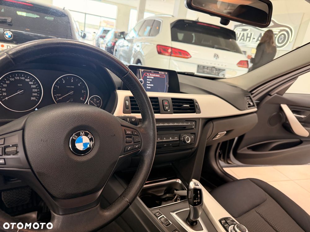 BMW Seria 3 - 26