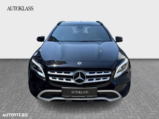 Mercedes-Benz GLA - 2