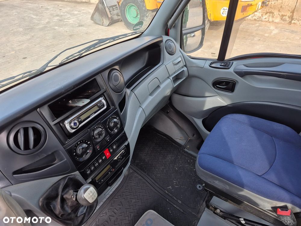 Iveco 65C18 Klima Webasto Blokada Mostu Oryginalna Wywrotka Kiper Meiller DMC 3490kg na Kat B Skrzynia 6 Biegow Fotel Kierowcy Pneumatyczny - 9