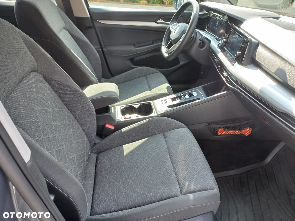 Volkswagen Golf - 33