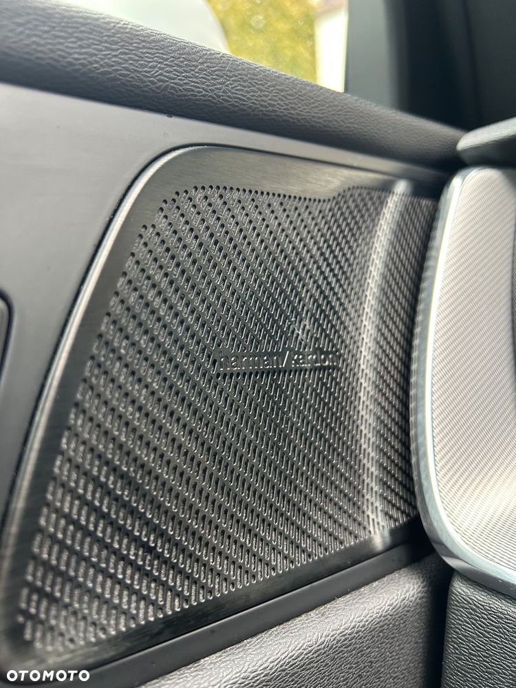 Volvo XC 60 D4 R-Design - 22