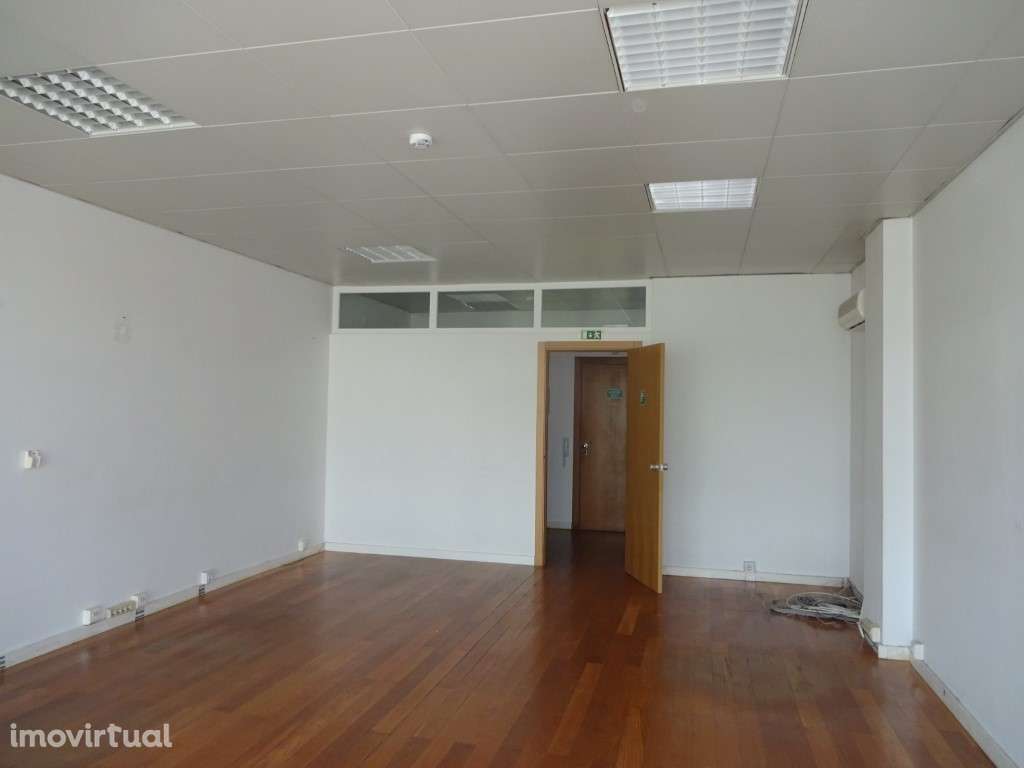 Escritório em Carnaxide - Grande imagem: 3/7