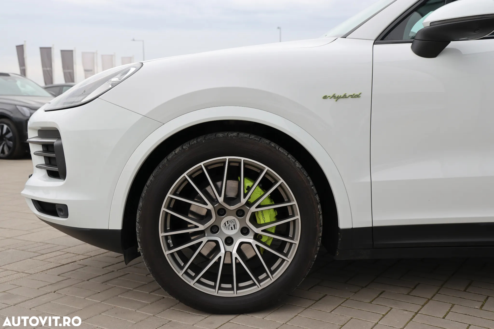 Porsche Cayenne E-Hybrid Tiptronic S Platinum Edition - 11