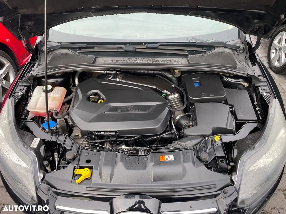 Ford Focus 1.6 TDCI DPF Titanium - 12